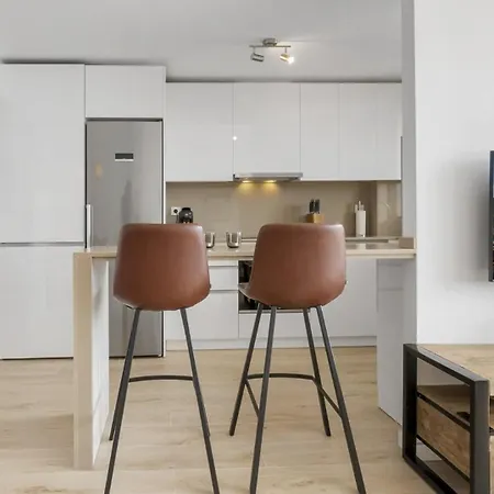 דירה Vivi Homes - Roli Pool, Terrace, Golf &